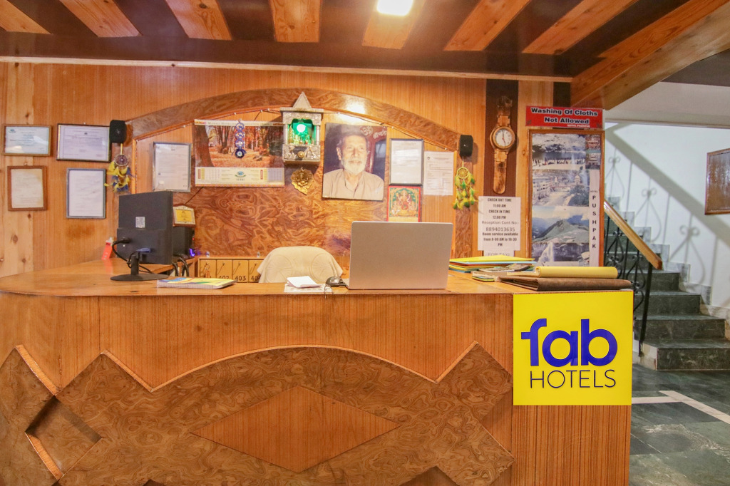Fabhotel Pushpak