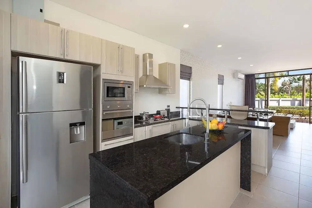 Spacious 3BR Pool Access Villa Argent 7