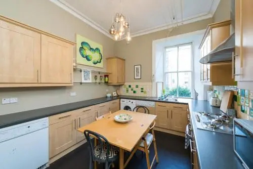 Dean Terrace Apartment