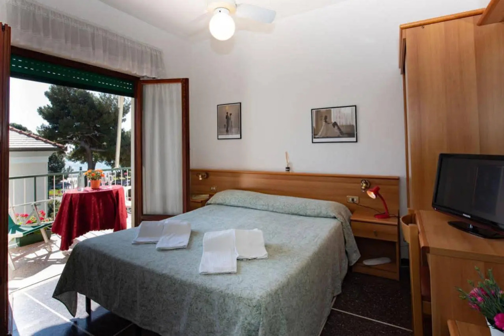 Hotel Tirreno