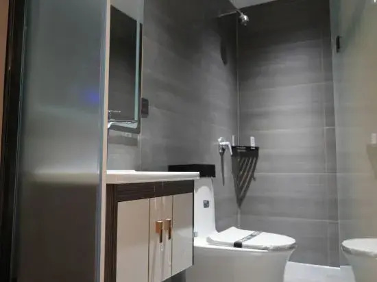 Dehui Qiantang Elegant Restaurant Business Hotel