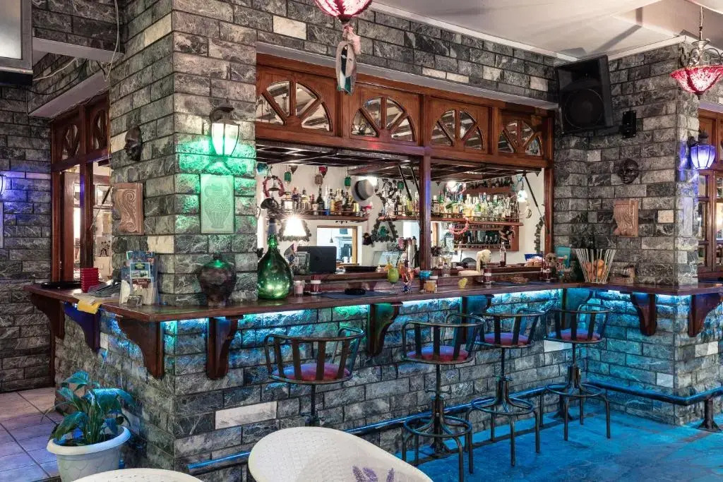 Yianna Hotel