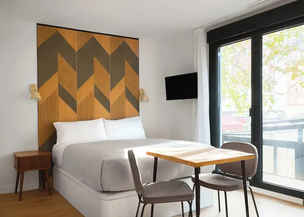 Limehome Madrid Calle de Bolivia