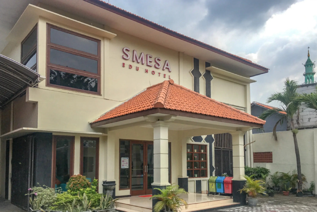 SMESA Edotel Syariah Surabaya RedPartner