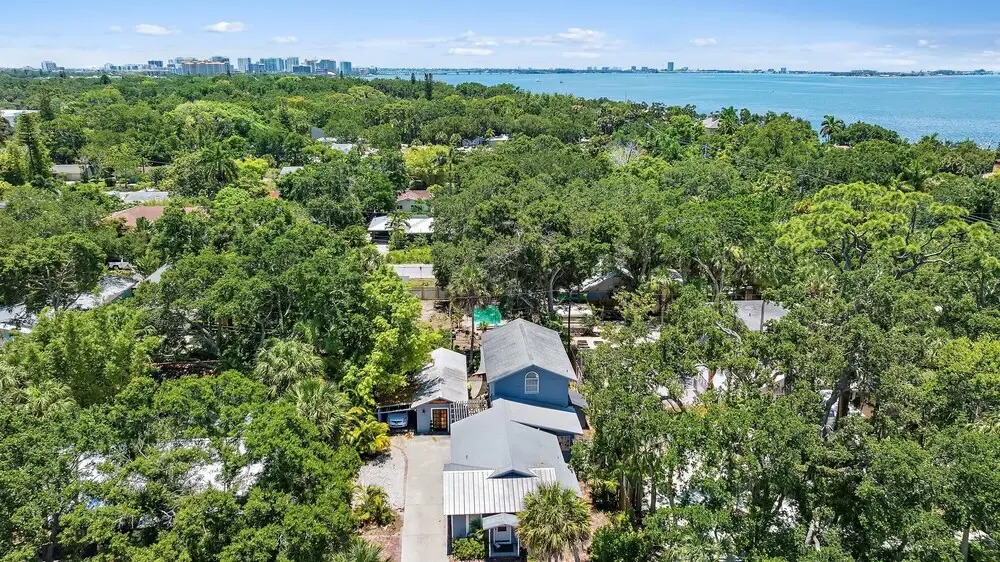 Windsor By The Bay 2 Bedroom Cottage by RedAwning