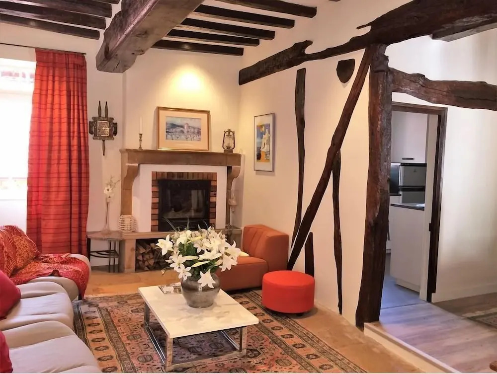 Les Demeures du Tonnelier, Maison Rue