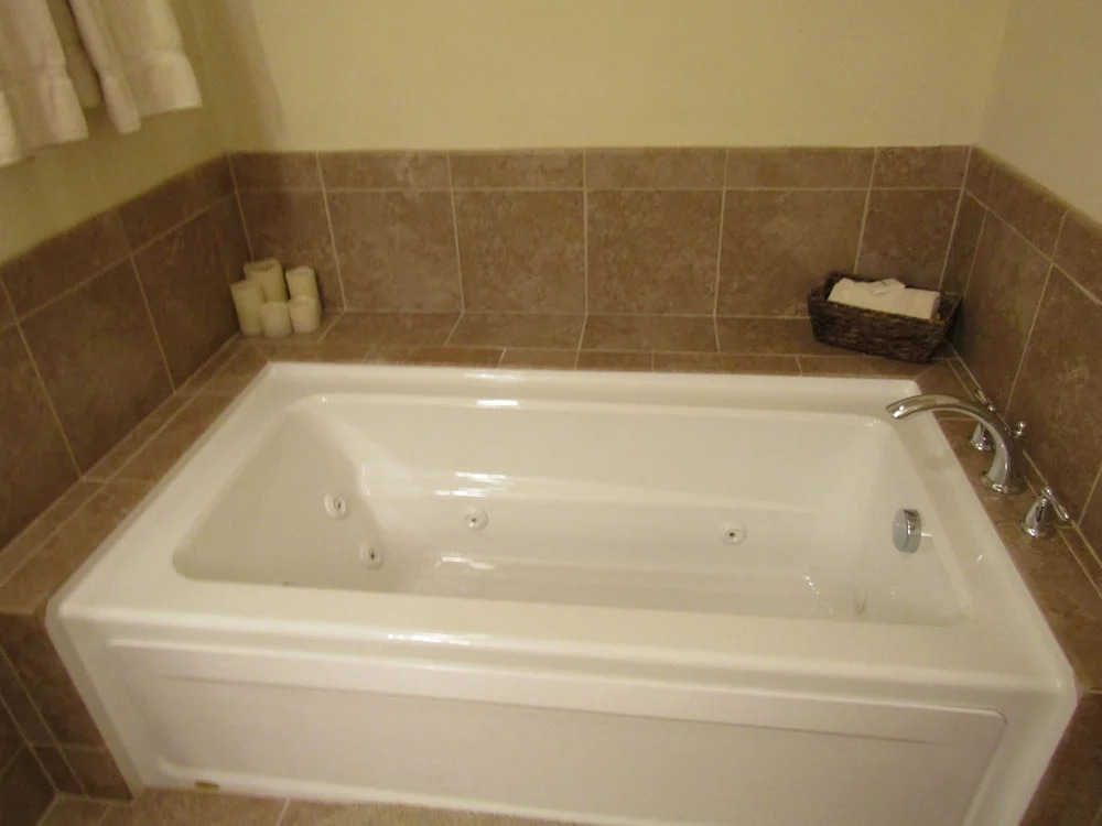 The Crest 200-j 1 Bedroom 1 Bathroom Condo