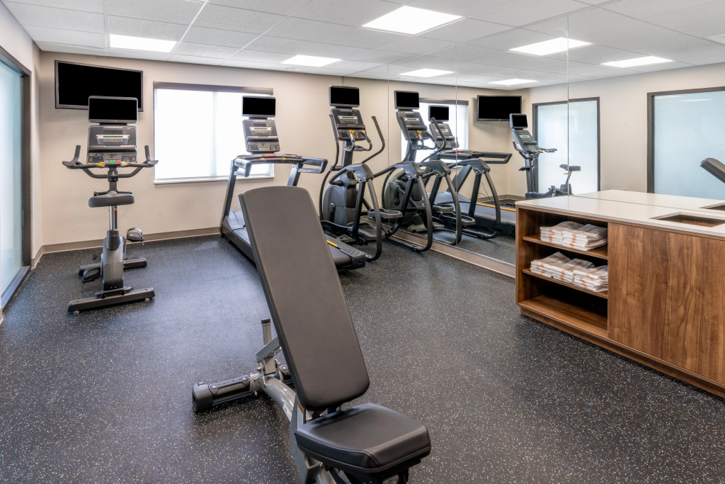 Holiday Inn Express & Suites Colorado Springs First & Main by IHG