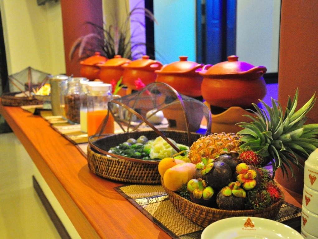 Курорт Navatara Phuket Resort