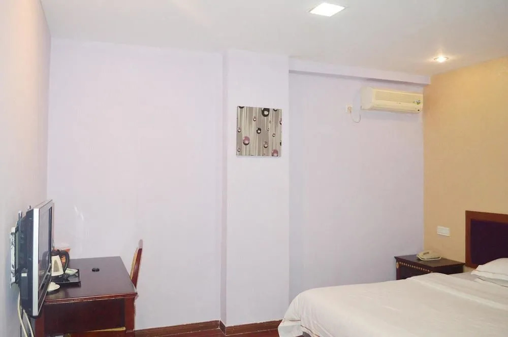 Wanzhong Fortune Chain Hotel