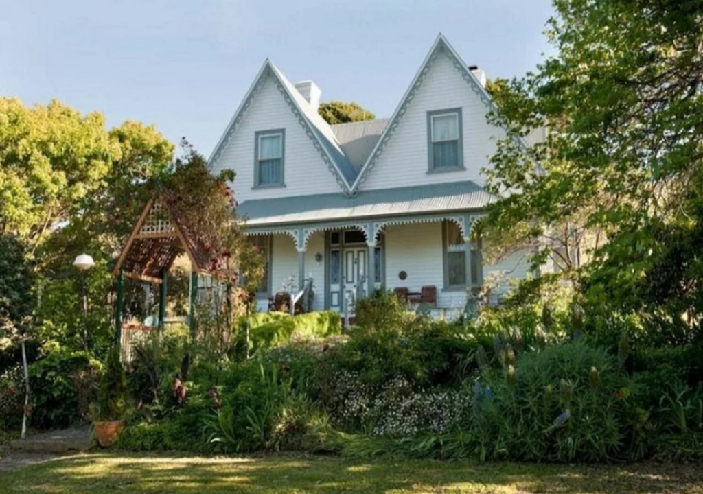 Westella Colonial B&B