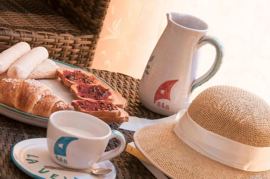 Domo La Vela - Affittacamere - Living SantAntioco