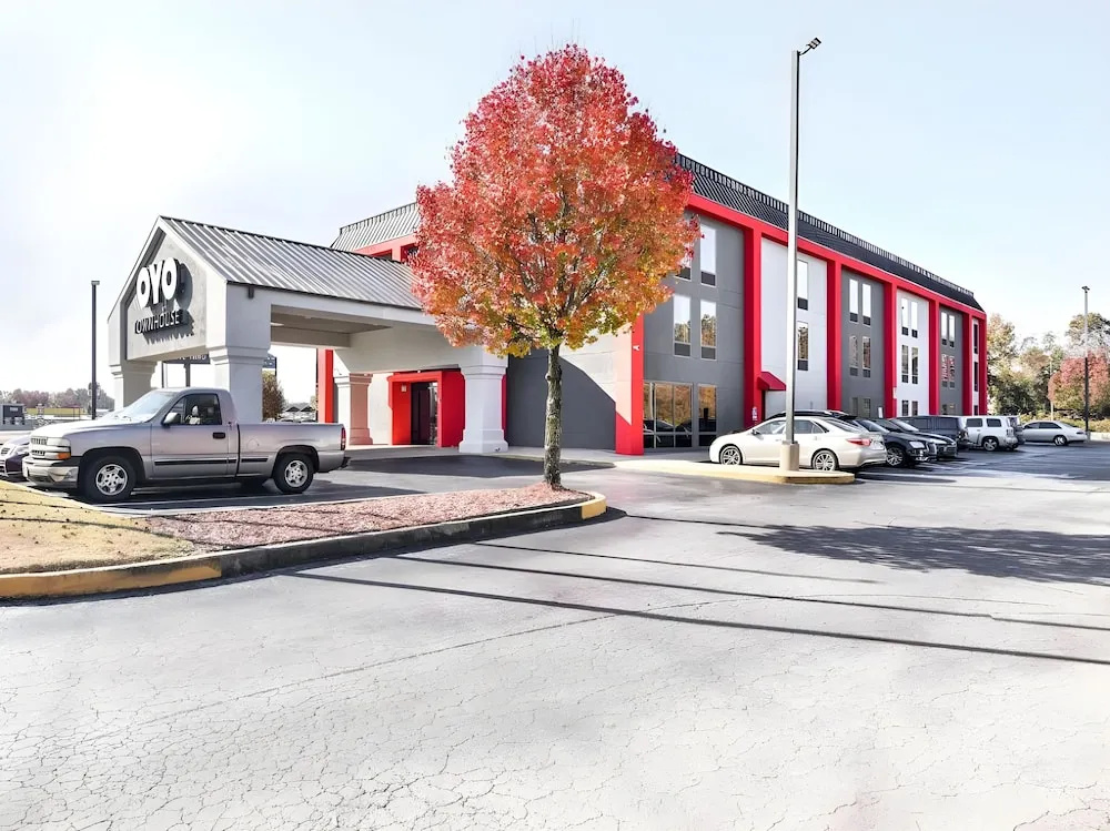 OYO Townhouse Inn Jacksonville near LittleRock AFB