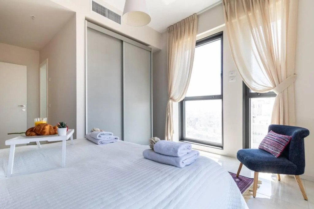 Magical 3BR/Parking with amazing view, city center
