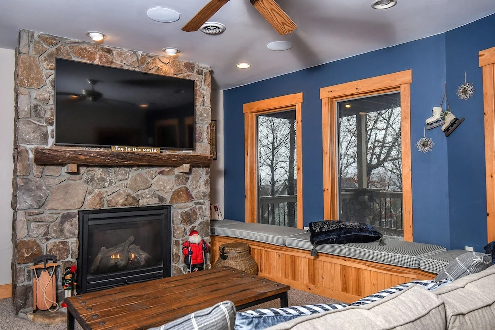Wispering Heights 4 Bedroom House