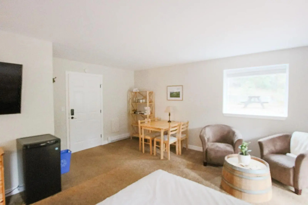 The Inn at the Ninth Hole Bed & Breakfast