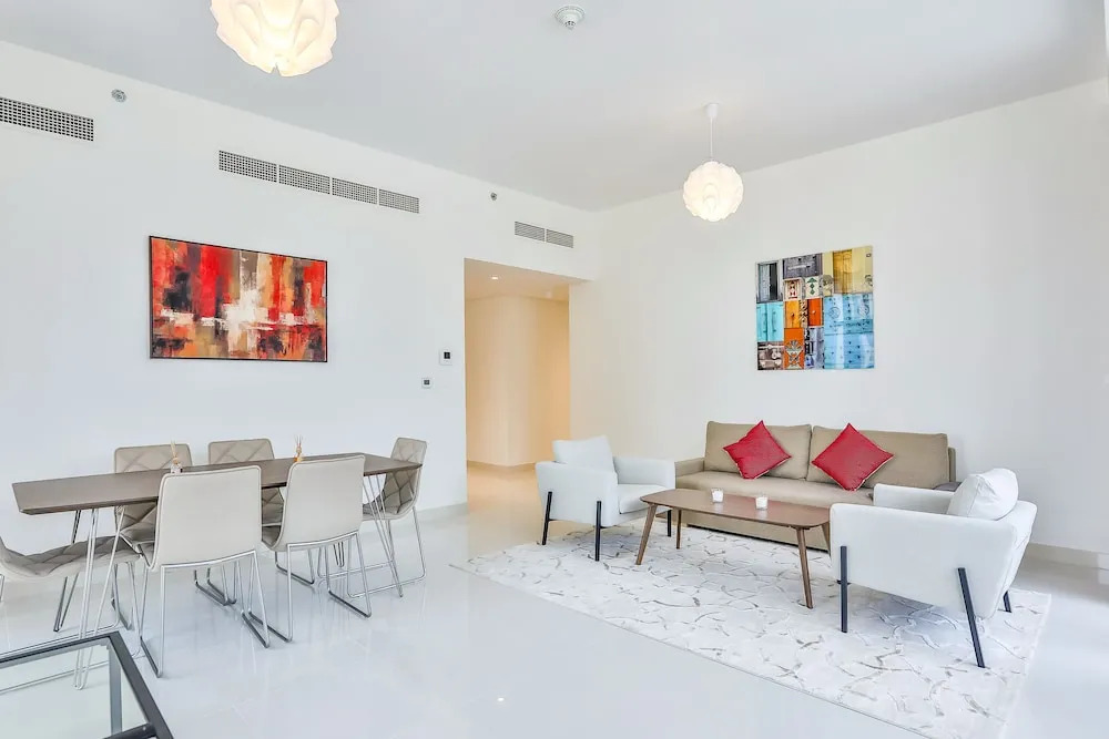 Driven Holiday Homes- Crescent Boulevard