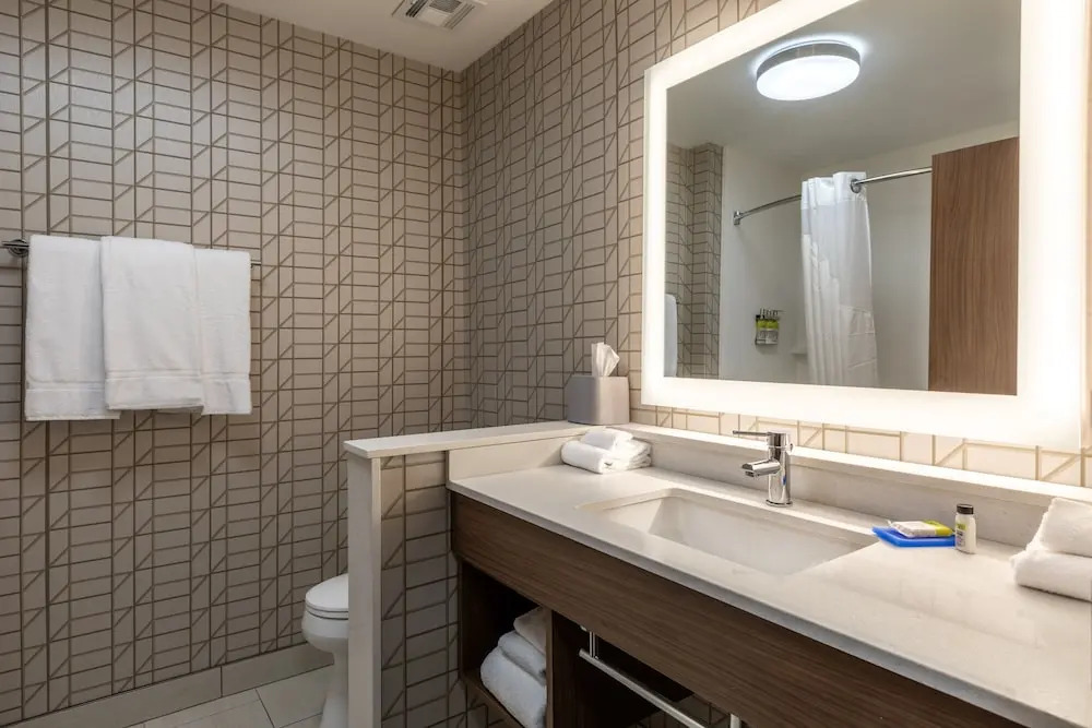 Holiday Inn Express & Suites - Greenville - Taylors by IHG