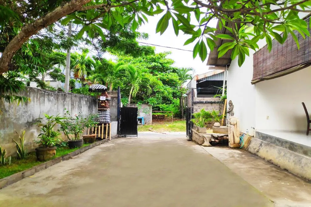 OYO 3833 Abian Villa By Nur Abian