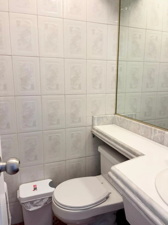Cómoda suite amoblada nueva a estrenar, con vistas Sector La Carolina, aparcamiento privado