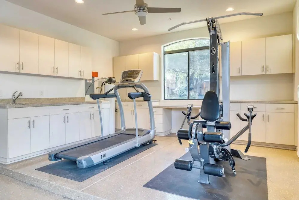Luxe Scottsdale Oasis With Pool, Hot Tub, Firepit and Outdoor Lounge Avantstay