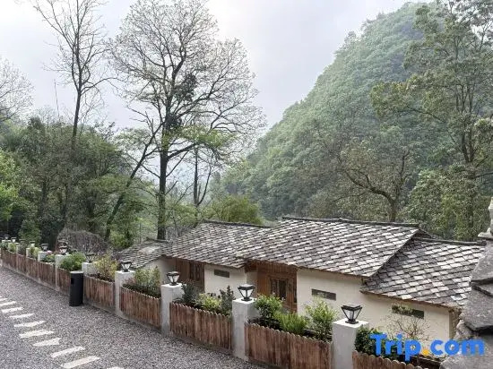 Elegant Inn on the Great Rock