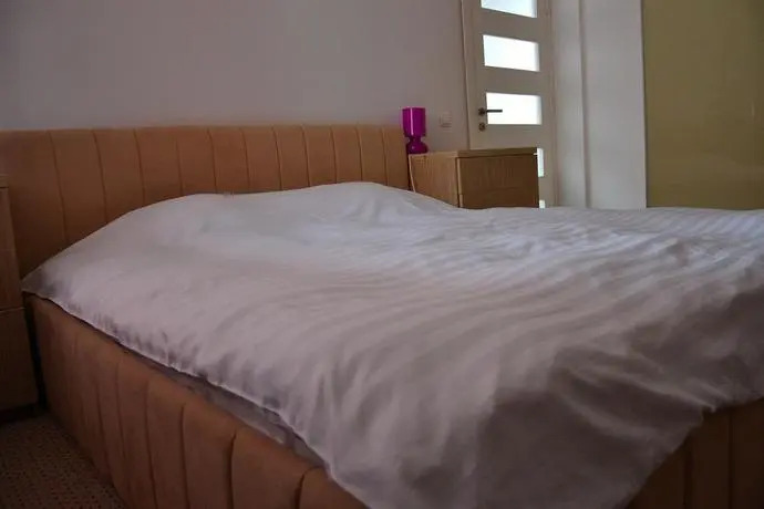 Zenti Plaza Hotel