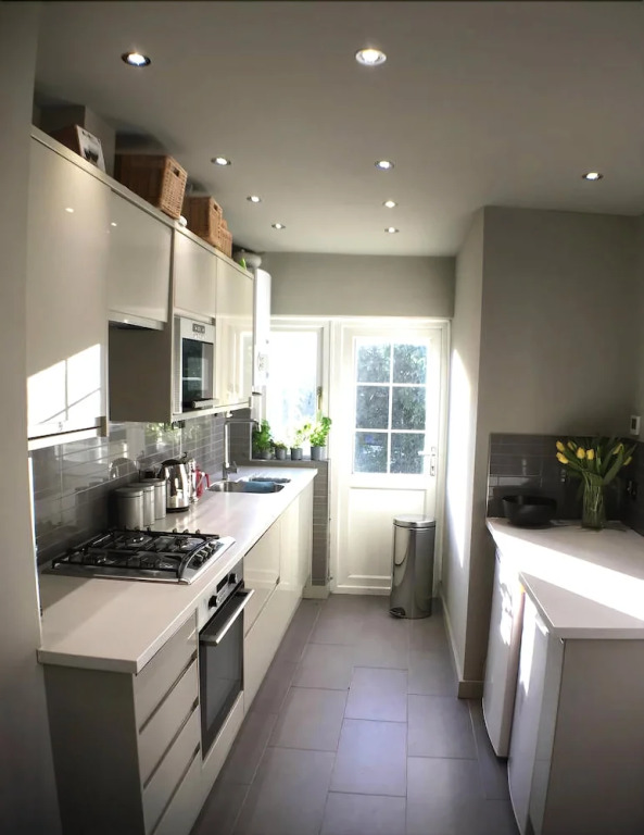 Beautiful 2 Bed 2 Bath House For 4 Guests