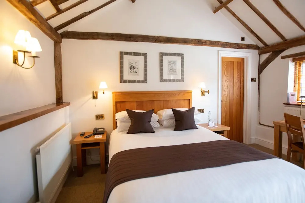 Tewin Bury Farm Hotel
