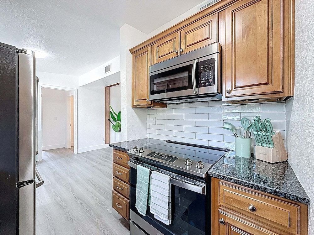11083 106th Ave