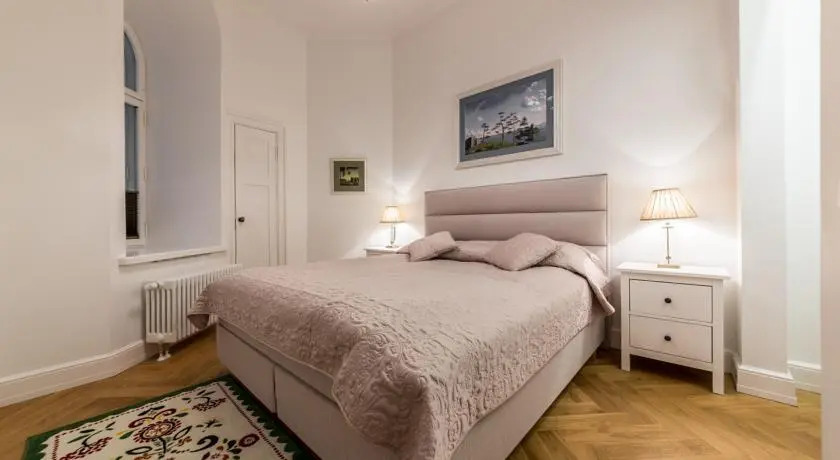 Old Town Apartment -Pagari 1