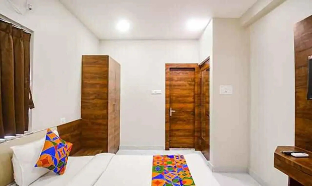 FabHotel Dak Plaza