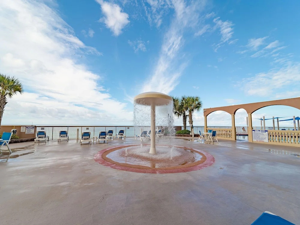 Sunrise Beach Resort 1904 by Vtrips