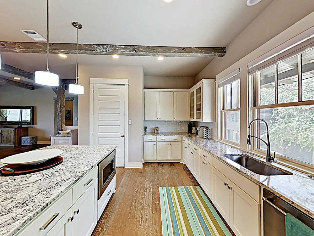 2217 Spicewood - 3 Br Home