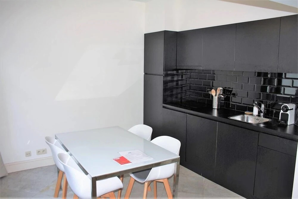 Saint Pauls Suite 38