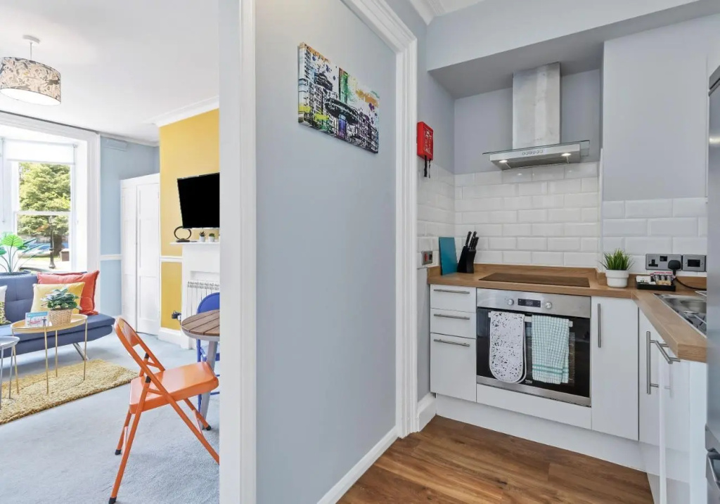 Valley Gardens View - City Centre One Bedroom Apartment