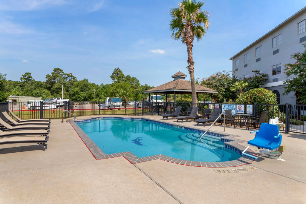 Comfort Suites Kingwood, Humble, New Caney, Houston IAH Airport