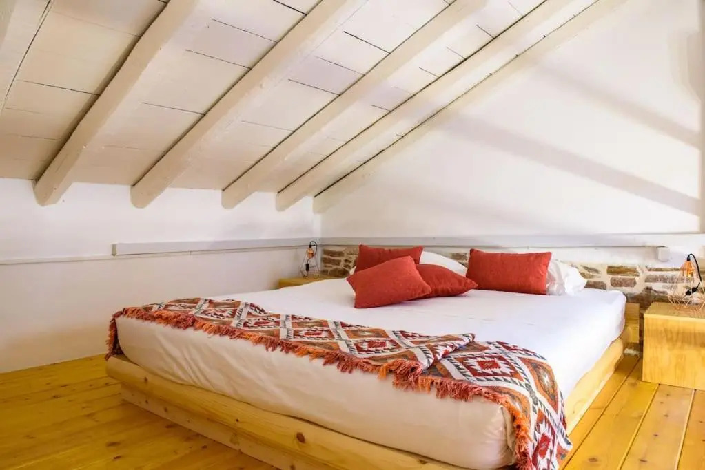 Lavrio stone house 5 min from the centre/port