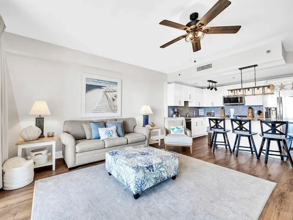 Laketown Wharf 1213
