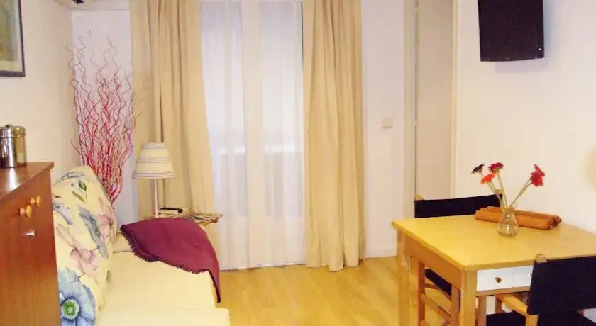 Ramblas Suites