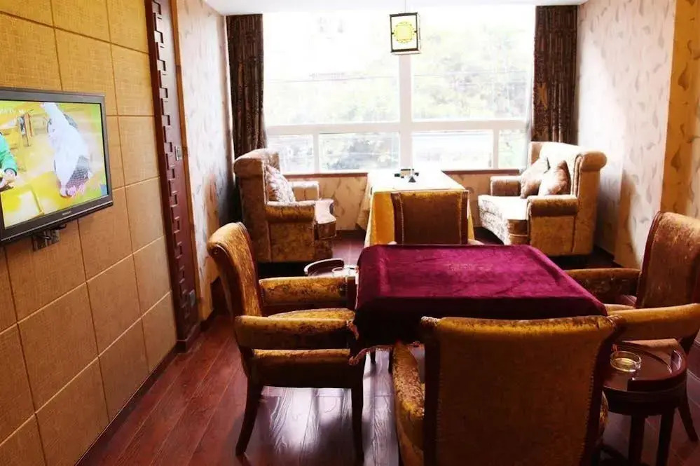 Tiancheng Holiday Hotel (Nanchong Renmin Garden)