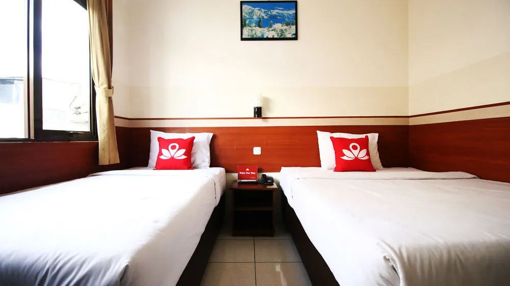 ZEN Rooms Near Airport Wastukencana