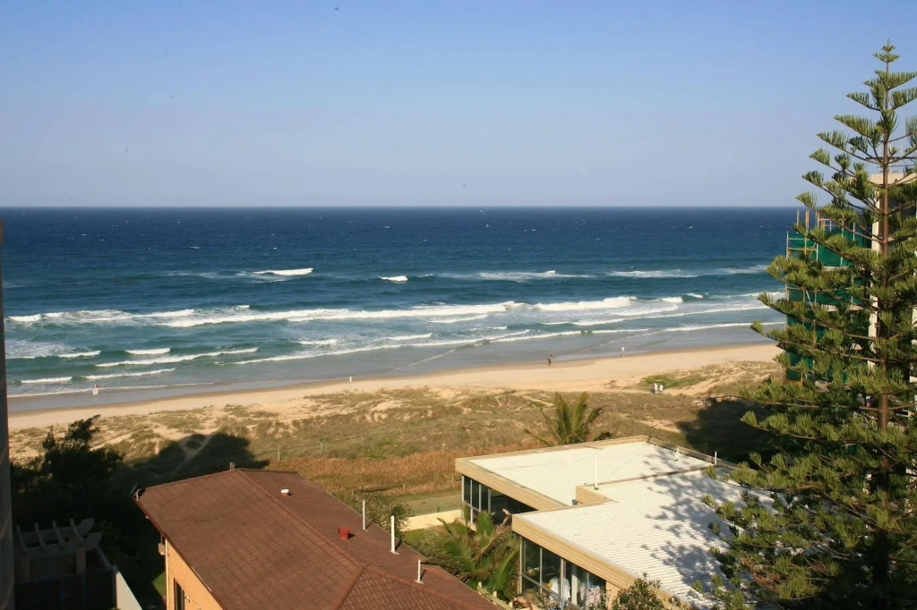 Surfers Chalet
