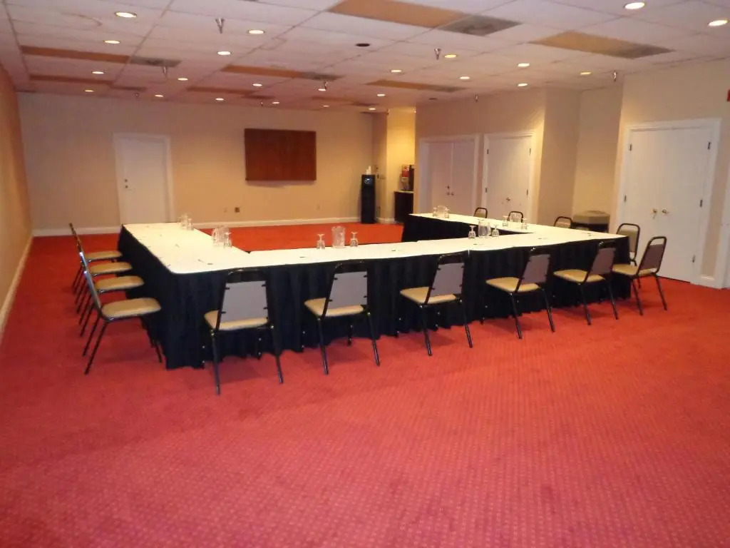 Euro-Suites Hotel