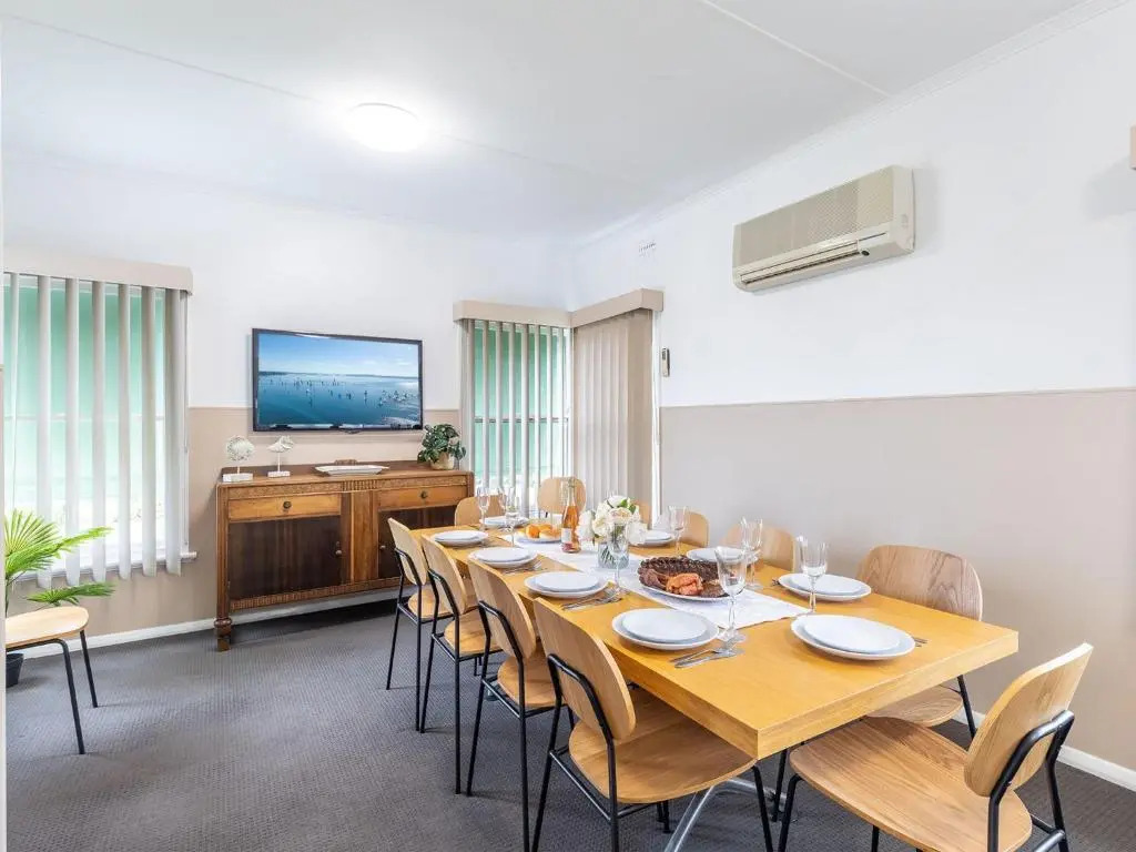 91 Sandy Point Road with Wifi Boat Parking and Air Con