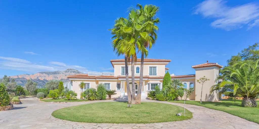 Villa Tarradolas