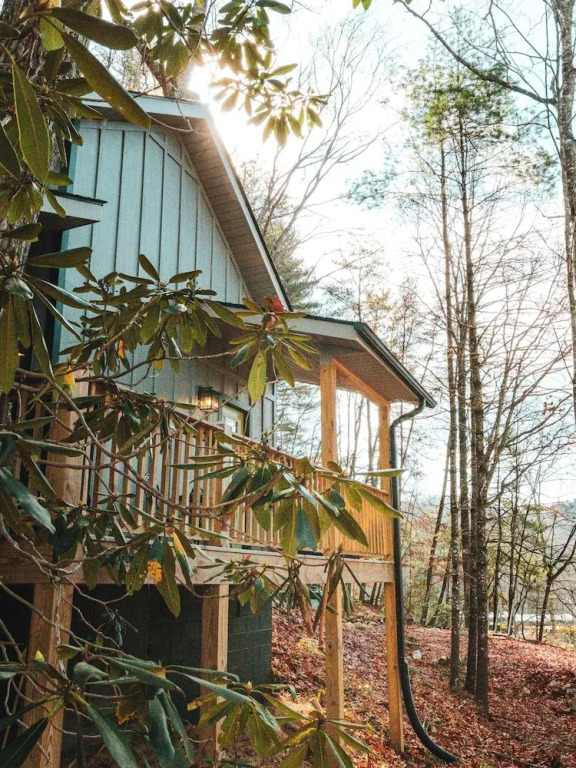 Wayah Ridge Escapes