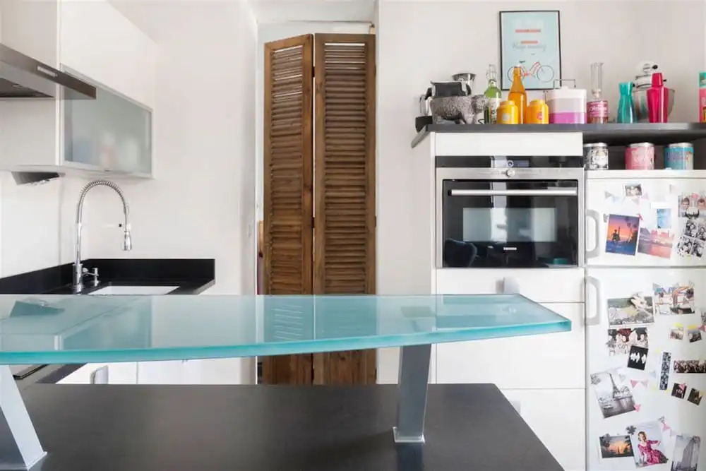 Modern Studio Bastille Smartrenting