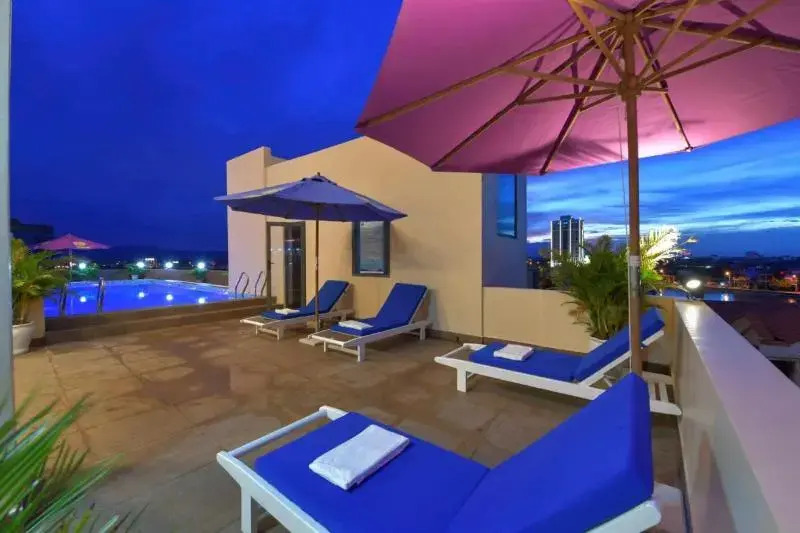 TAN BINH ROMANTIC HOTEL - Sân Bay TSN Nhà Ga T3