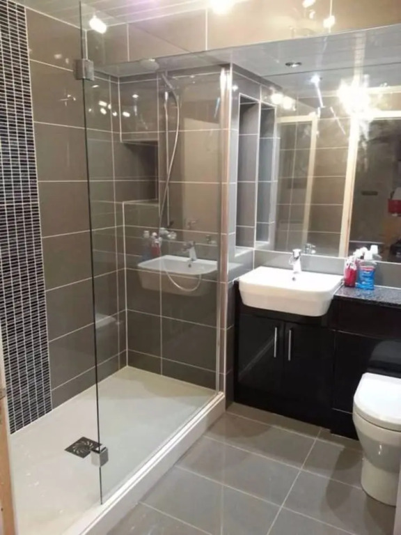 3 Bedroom Flat Near City Centre With Parking